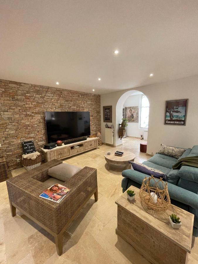 Rdc De Maison Avec Terrasse Barbecue Тулон Екстериор снимка